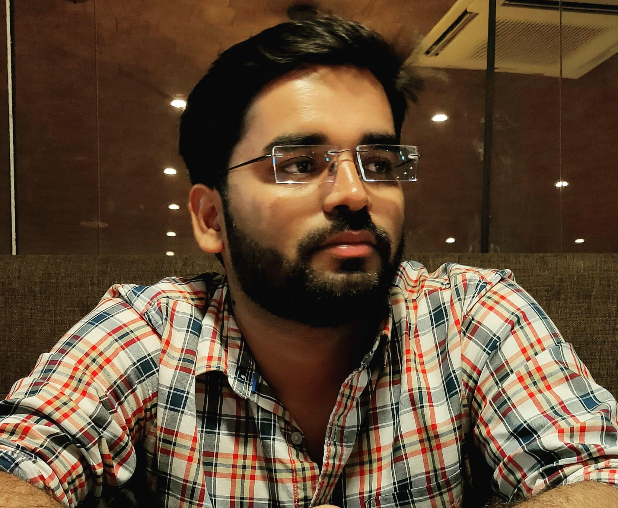 Name: Vivek Saxena